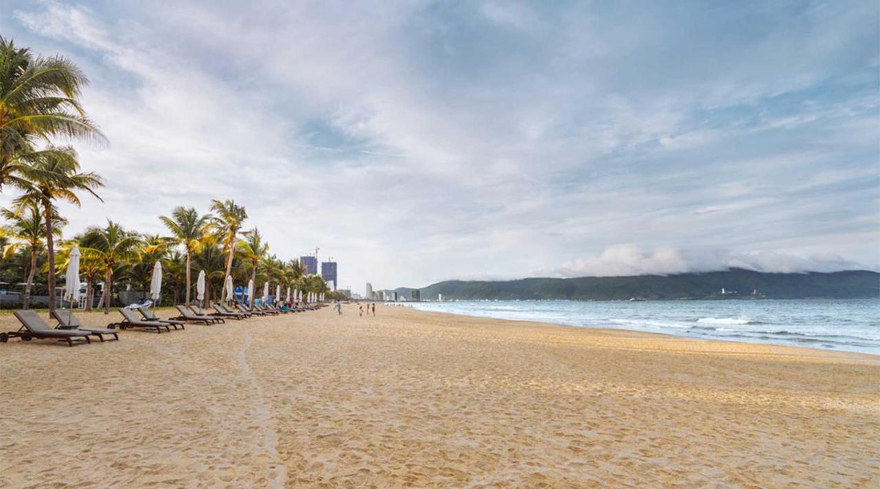 Royal Beach Hotel Da Nang Exterior photo