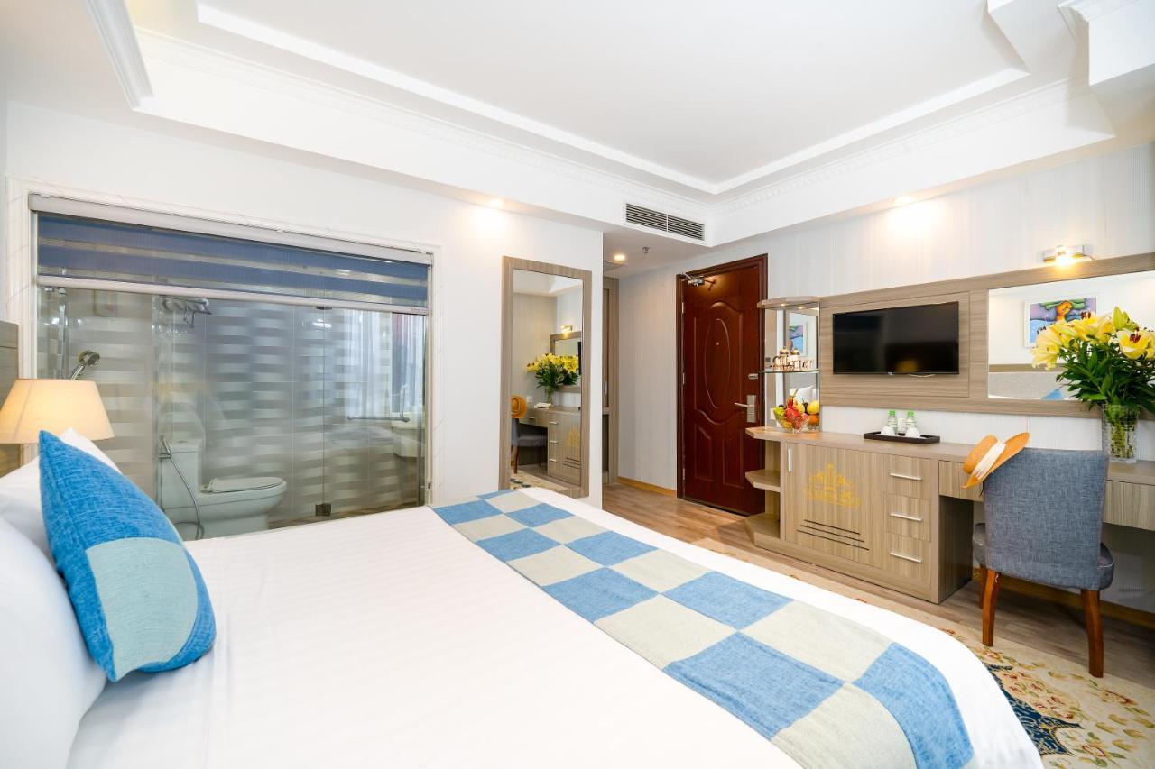 Royal Beach Hotel Da Nang Exterior photo